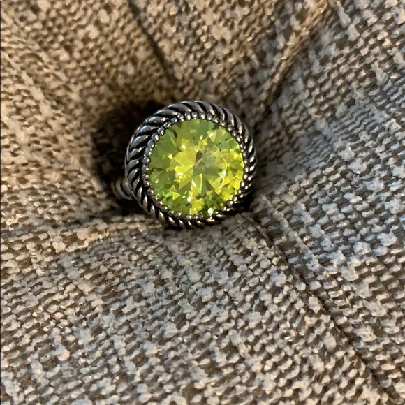 Silver Green Stone Ring - Picture 9 of 12